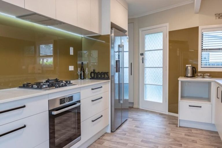 Photo of property in 37 Herbert Road, Queenwood, Hamilton, 3210