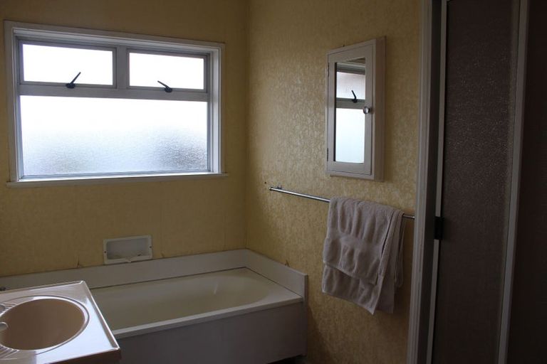 Photo of property in 53 Oldham Avenue, Onekawa, Napier, 4110