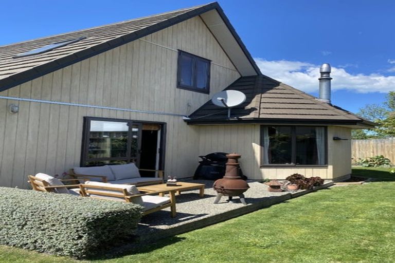 Photo of property in 2a Amberley Beach Road, Amberley, 7410