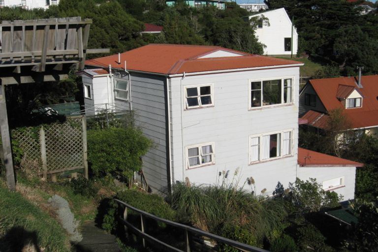 Photo of property in 72a Black Rock Road, Newlands, Wellington, 6037