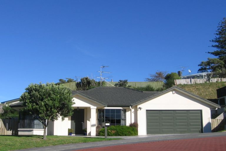 Photo of property in 19 Ring Lane, Paparangi, Wellington, 6037