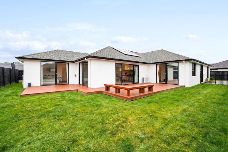 Photo of property in 23 Sydney Place, Flagstaff, Hamilton, 3210