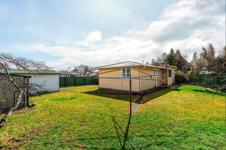 Photo of property in 10 Tamakui Grove, Turangi, 3334