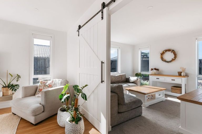 Photo of property in 22 Kahawai Place, Omokoroa, 3114