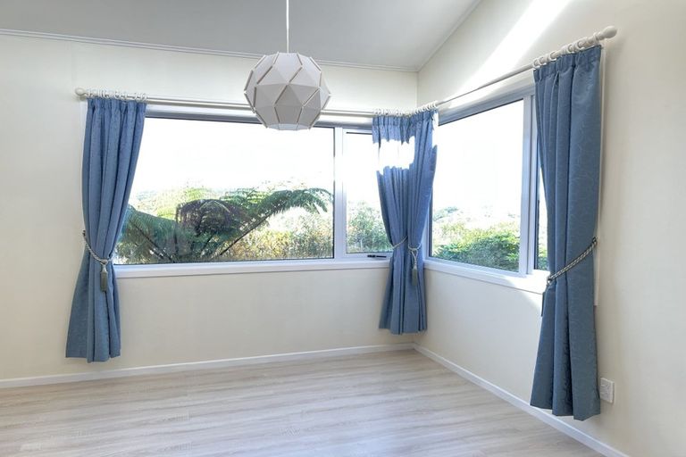 Photo of property in 5 Kau Kau Way, Ngaio, Wellington, 6035