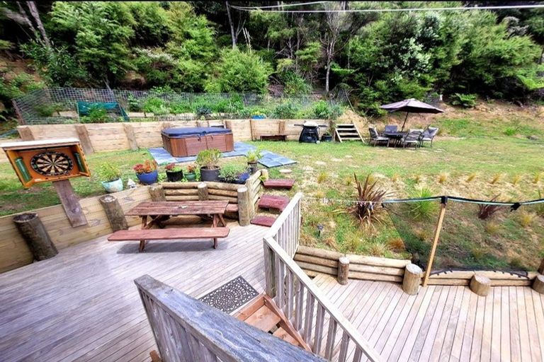 Photo of property in 8a Schoolhouse Bay Road, Kawau Island, 0920