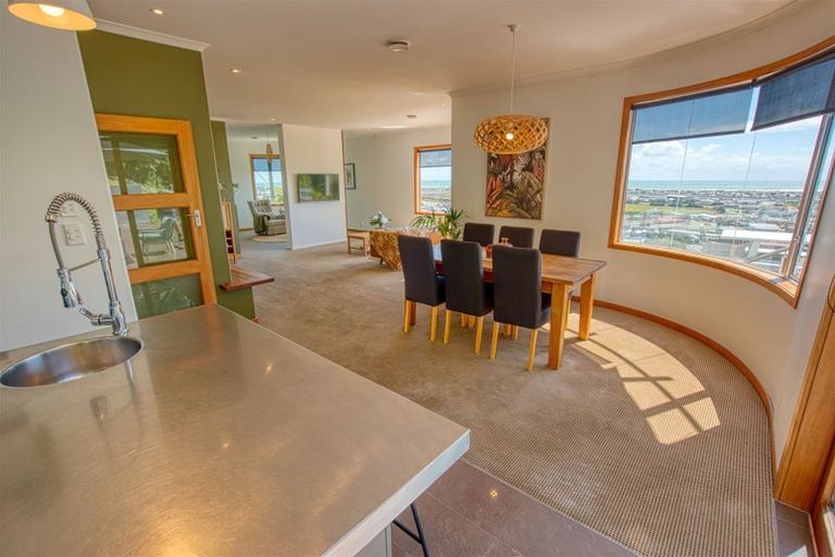 Photo of property in 41 Puketahi Street, Greymouth, 7805