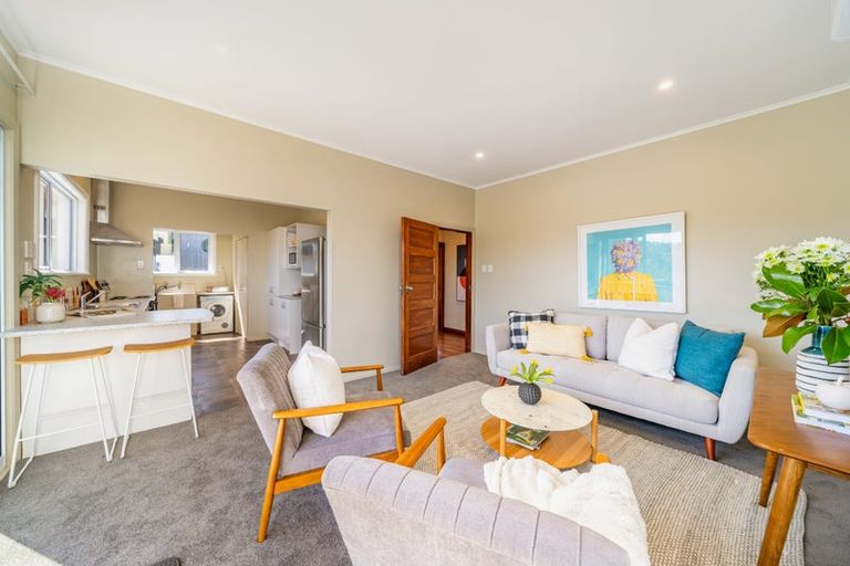 Photo of property in 140 Homebush Road, Khandallah, Wellington, 6035