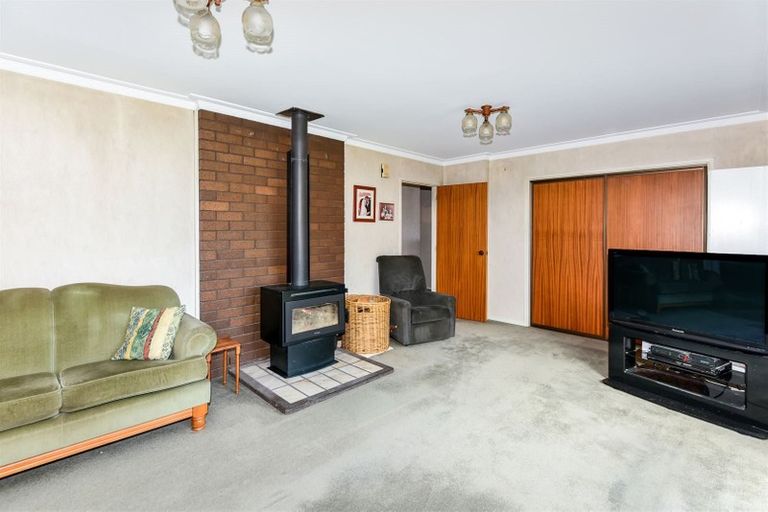 Photo of property in 17 Lakeview Place, Halswell, Christchurch, 8025