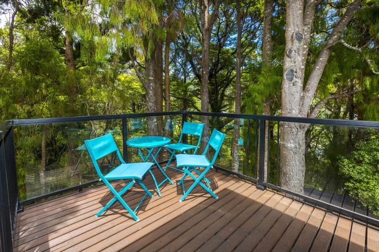 Photo of property in 24 Freemans Way, Pinehaven, Upper Hutt, 5019