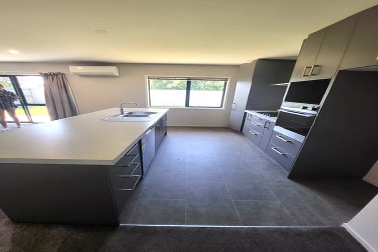 Photo of property in 22 Hurutini Way, Halswell, Christchurch, 8025