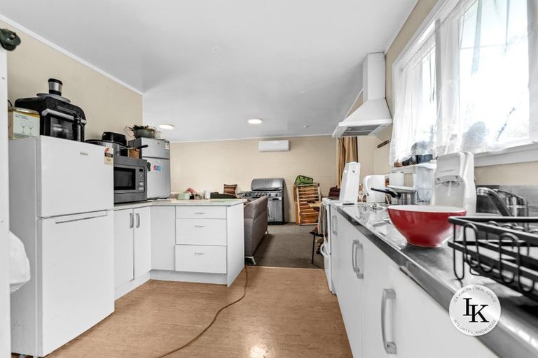 Photo of property in 146f Great South Road, Manurewa, Auckland, 2102