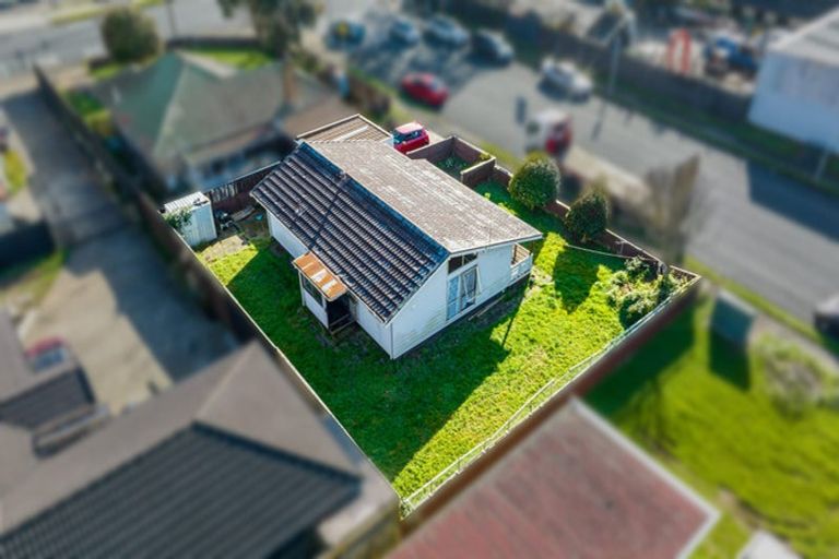 Photo of property in 1 Norman Spencer Drive, Papatoetoe, Auckland, 2104