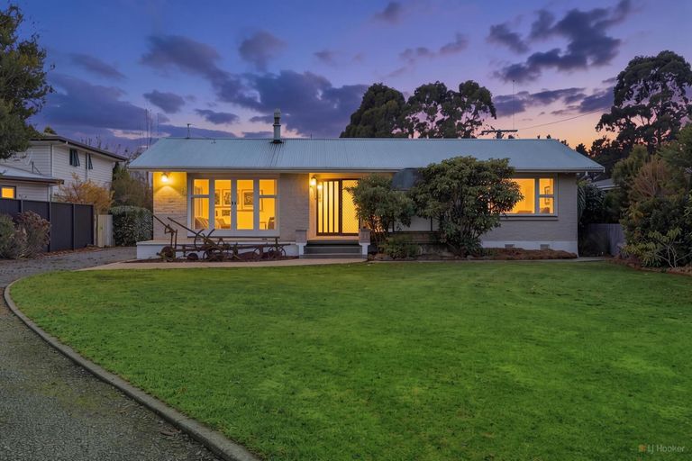 Photo of property in 92 Acacia Drive, Levels, Timaru, 7973