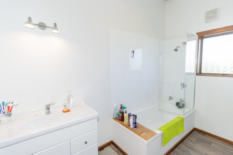 Photo of property in 421 Green Road, Rongotea, Palmerston North, 4476