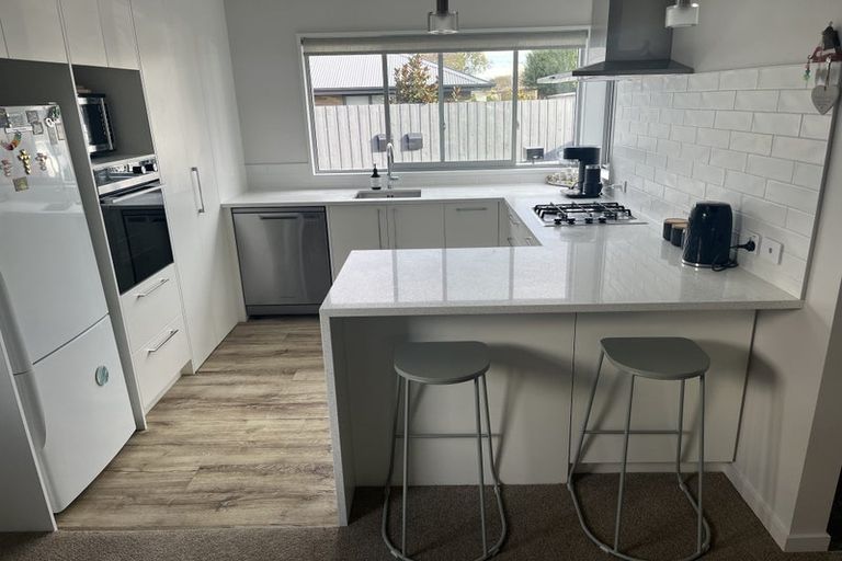 Photo of property in 25 Kakapo Lane, Redwood, Christchurch, 8051