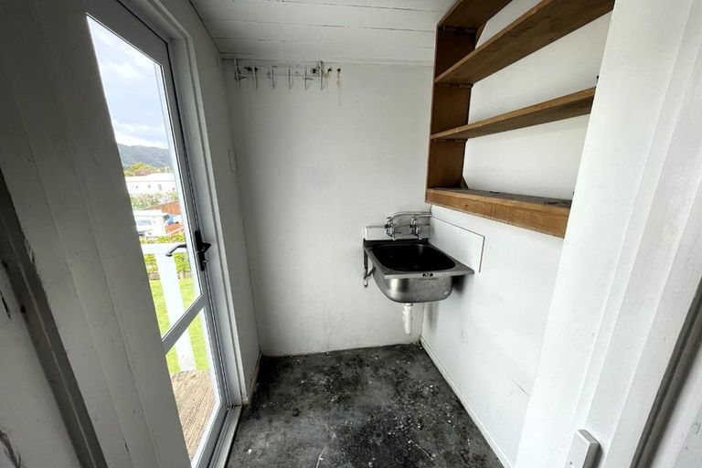 Photo of property in 81-87 Whites Line East, Waiwhetu, Lower Hutt, 5010