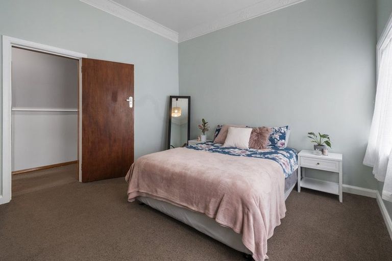 Photo of property in 298 Ruahine Street, Terrace End, Palmerston North, 4410