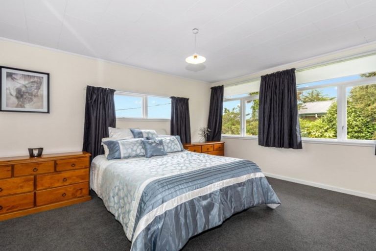 Photo of property in 34 Munro Street, Redwood, Christchurch, 8051