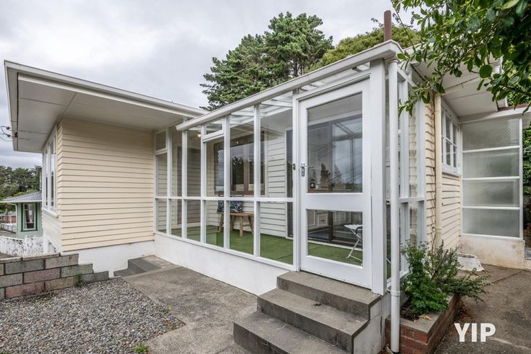 Photo of property in 26 Arapiko Street, Johnsonville, Wellington, 6037