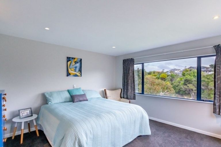 Photo of property in 56b Joseph Banks Drive, Whitby, Porirua, 5024