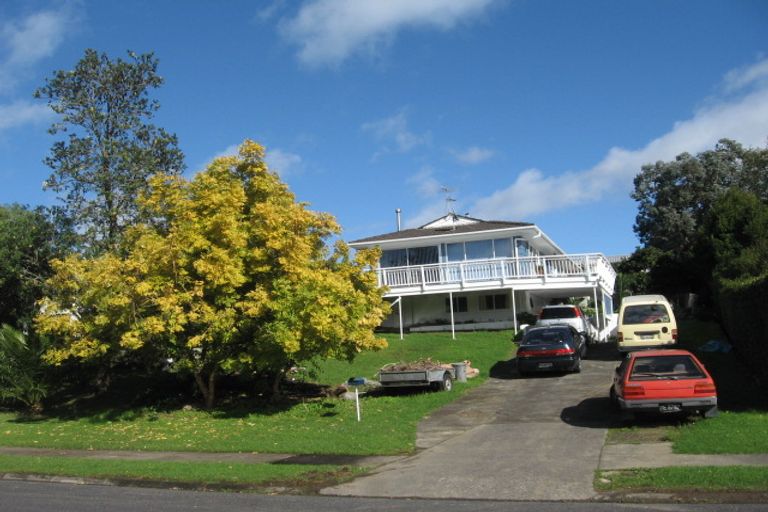 Photo of property in 59 Ennis Avenue, Pakuranga Heights, Auckland, 2010