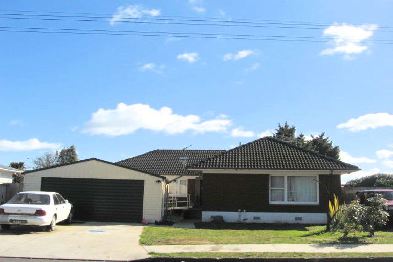Photo of property in 1/12 Elizabeth Street, Papakura, 2110