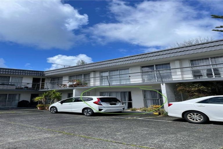 Photo of property in 3/19a Verbena Road, Birkdale, Auckland, 0626