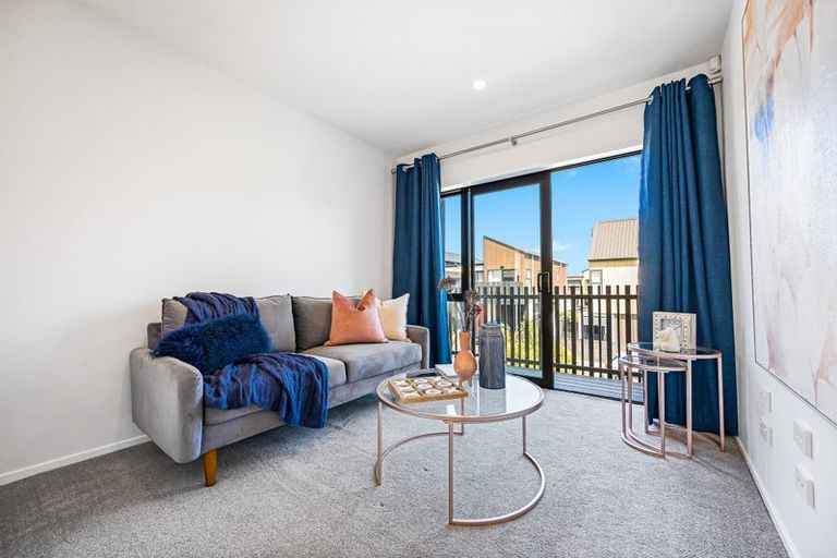 Photo of property in 6 Desalt Drive, Hobsonville, Auckland, 0616