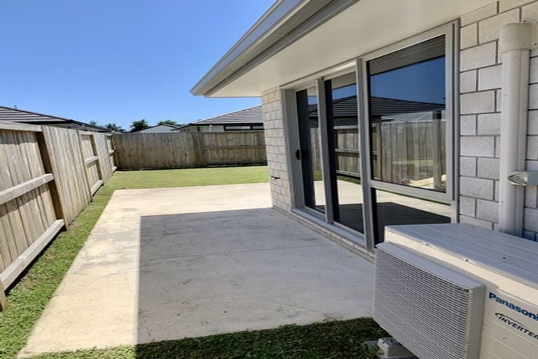 Photo of property in 33 Te Wharo Drive, Papamoa, 3118