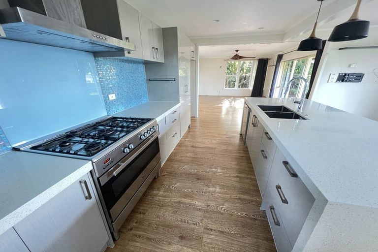 Photo of property in 47 Lysander Crescent, Beach Haven, Auckland, 0626