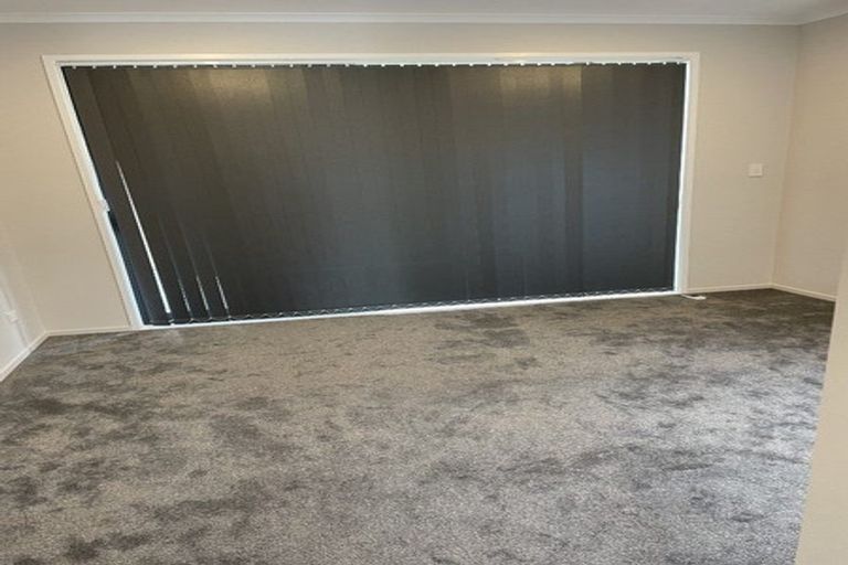 Photo of property in 20 Wai Place, Westgate, Auckland, 0614