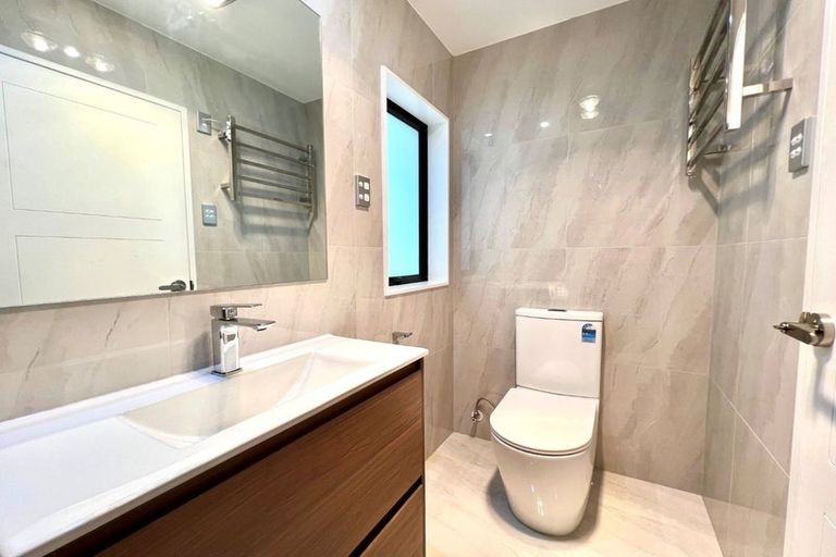 Photo of property in 44d Innismara Avenue, Wattle Downs, Auckland, 2103