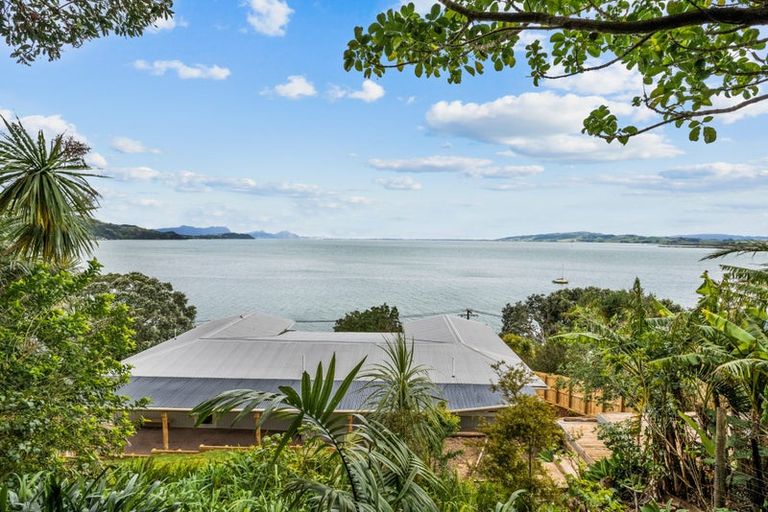 Photo of property in 104 Beach Road, Onerahi, Whangarei, 0110