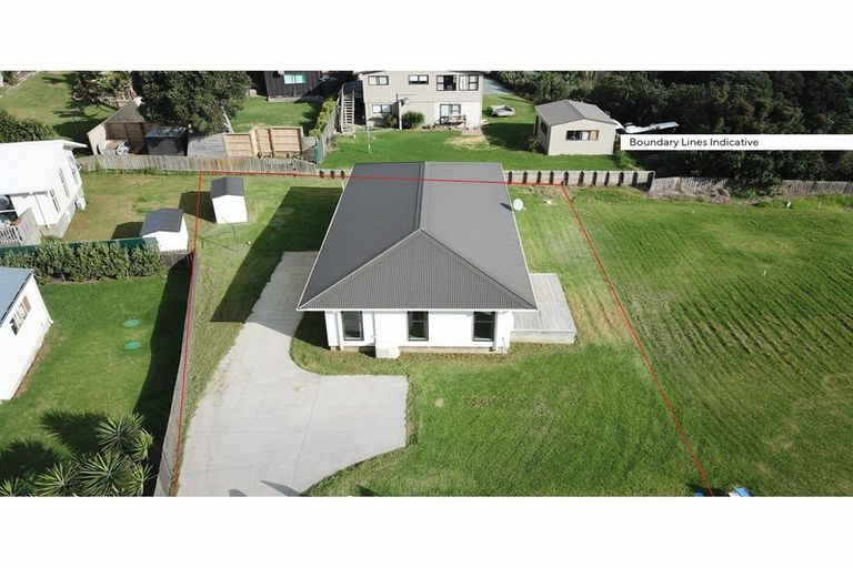 Photo of property in 27 Sunset Drive, Baylys Beach, Dargaville, 0377