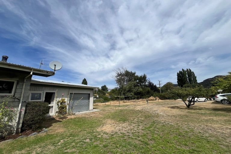 Photo of property in 92 Alison Avenue, Albert Town, Wanaka, 9305