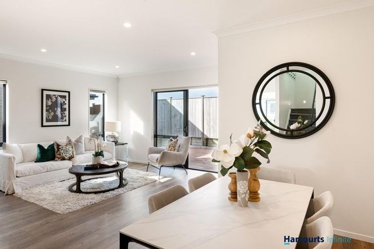 Photo of property in 19 La Bella Road, Hobsonville, Auckland, 0616