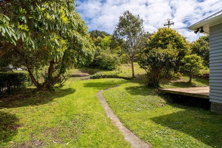 Photo of property in 7 Kiwi Crescent, Tawa, Wellington, 5028