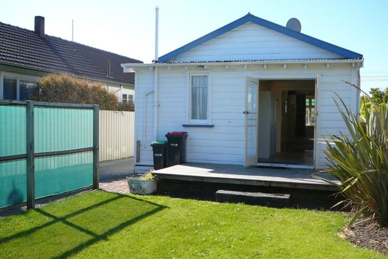 Photo of property in 11 Cradock Street, South New Brighton, Christchurch, 8062