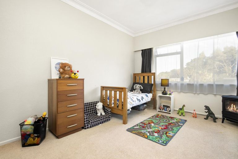 Photo of property in 5 Freshney Place, Hillpark, Auckland, 2102