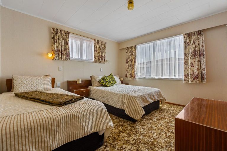 Photo of property in 9 Severn Place, Spotswood, New Plymouth, 4310