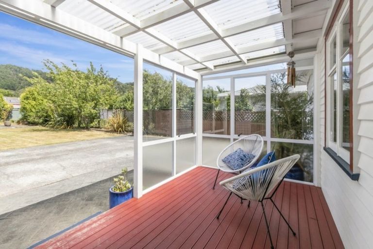 Photo of property in 43 Totara Street, Wainuiomata, Lower Hutt, 5014