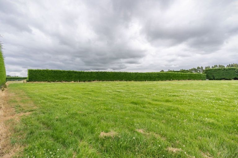 Photo of property in 42d Gap Road West, Winton, 9781