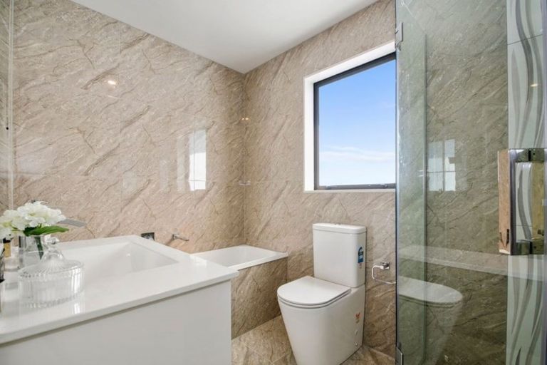 Photo of property in 4 Te Aramanu Crescent, Papakura, 2110