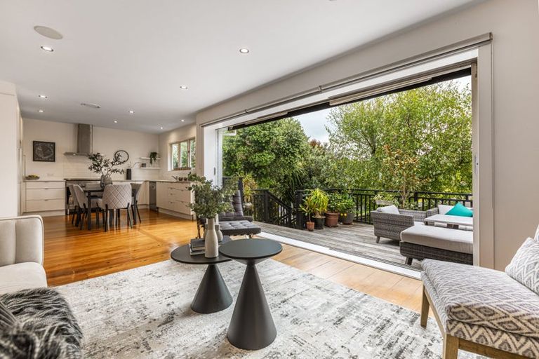 Photo of property in 19 Western Springs Road, Morningside, Auckland, 1021