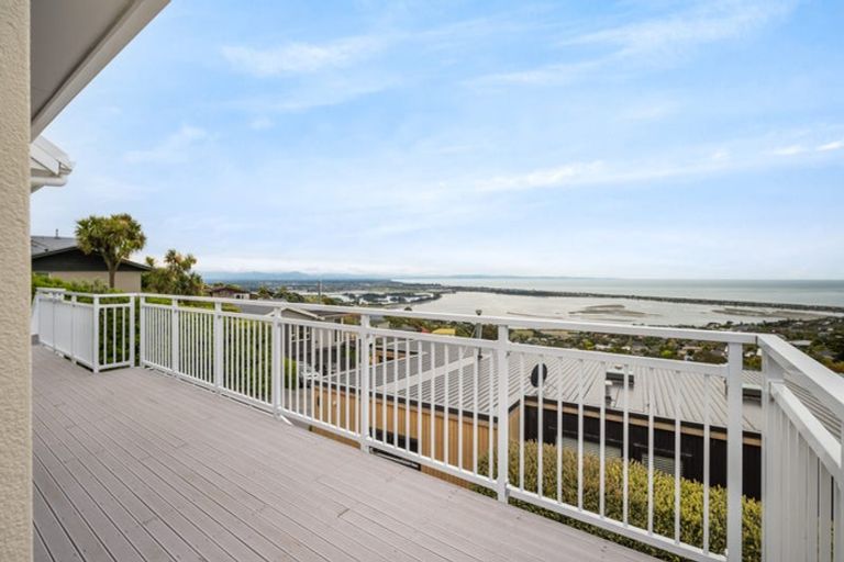 Photo of property in 9 Muritai Terrace, Mount Pleasant, Christchurch, 8081