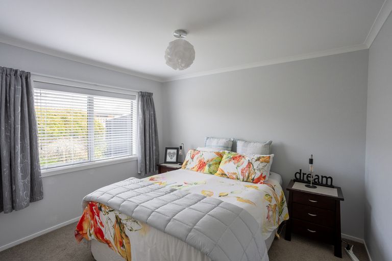 Photo of property in 22 Austin Reid Avenue, Carterton, 5713