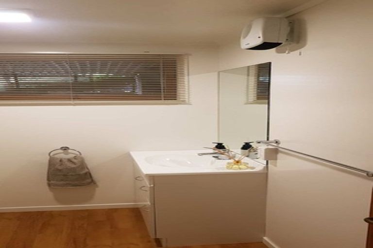 Photo of property in 50 Clark Road, Pahurehure, Papakura, 2113