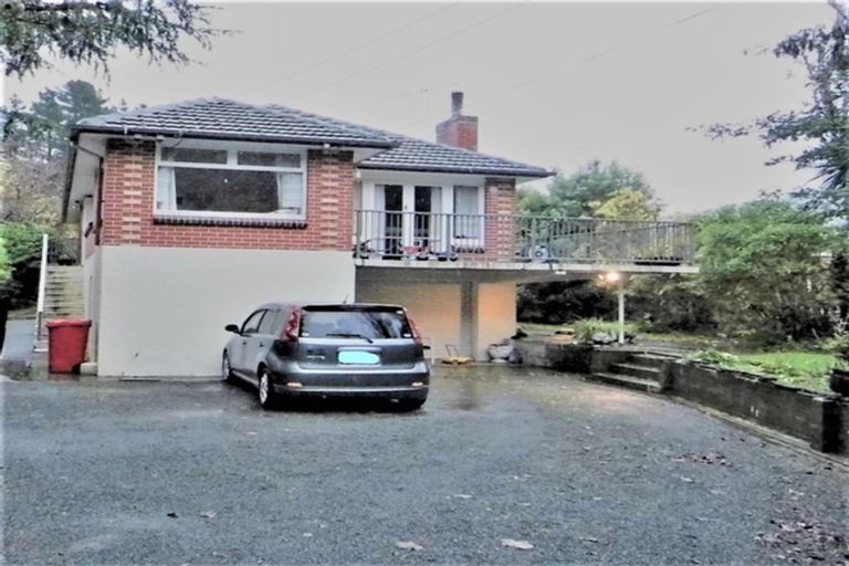 Photo of property in 32 Blue Mountains Road, Silverstream, Upper Hutt, 5019