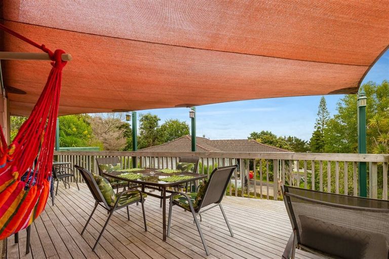 Photo of property in 52 Pemberton Avenue, Bayview, Auckland, 0629